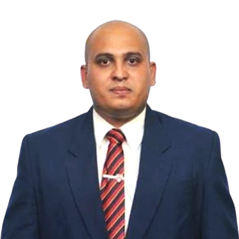 Gavin Rosayro, Chief Operating Officer